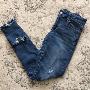 American Eagle Distressed Jegging